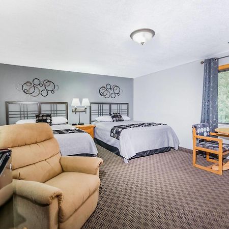 Super 8 By Wyndham Deadwood Black Hills Area Bagian luar foto