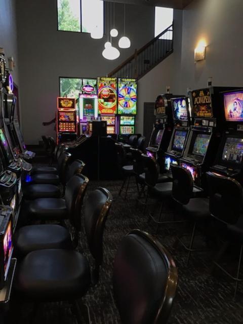 Super 8 By Wyndham Deadwood Black Hills Area Bagian luar foto